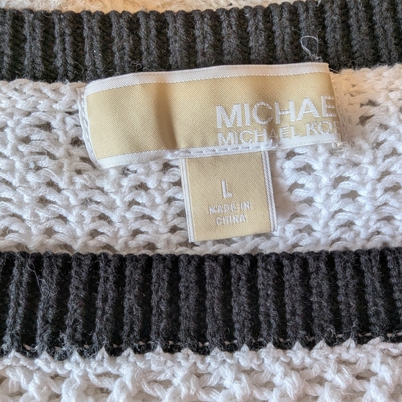 Michael Kors White Open Knit Sweater Navy Trim - Picture 6 of 6